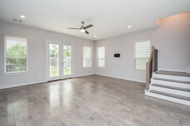 Foto del edificio - 1122 Live Oak St
