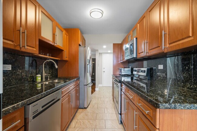 Foto del edificio - 1690 NE 191st St