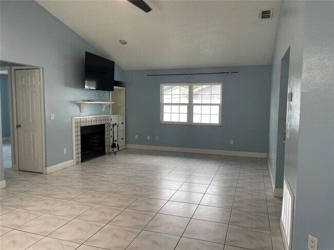Building Photo - 125 Cranfield Ct