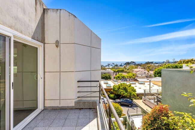 Foto del edificio - Luxury 2 Bed | 2.5 Bath Private Residence ...