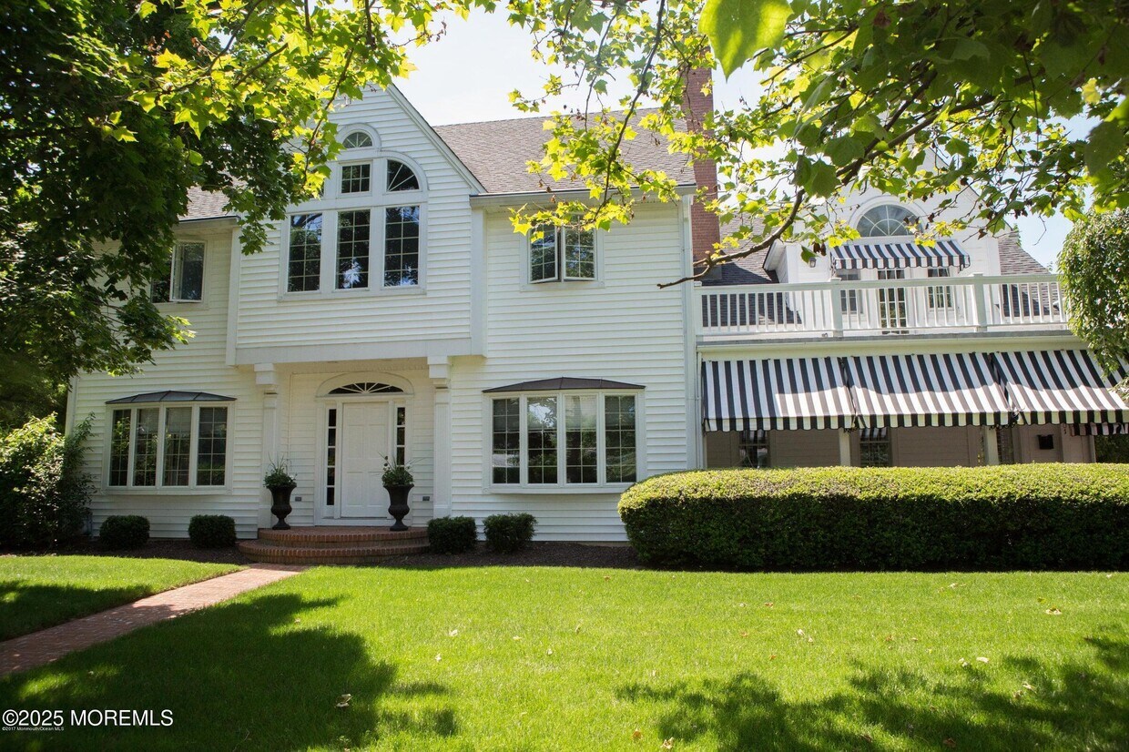 Foto principal - 301 Ludlow Ave