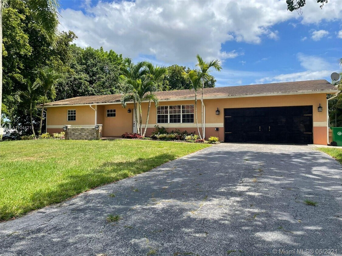 14950 SW 20th St, Davie, FL 33326 House Rental in Davie, FL