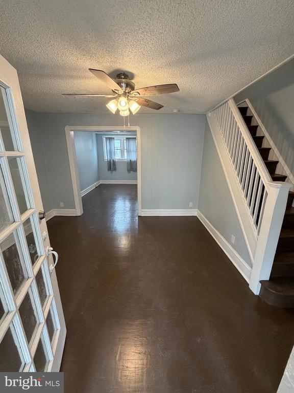 Building Photo - 517 Littlecroft Rd