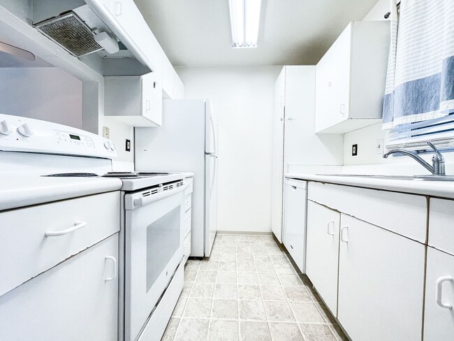 Photo - Gardens at Launani! Pet Friendly with A/C! Apartment