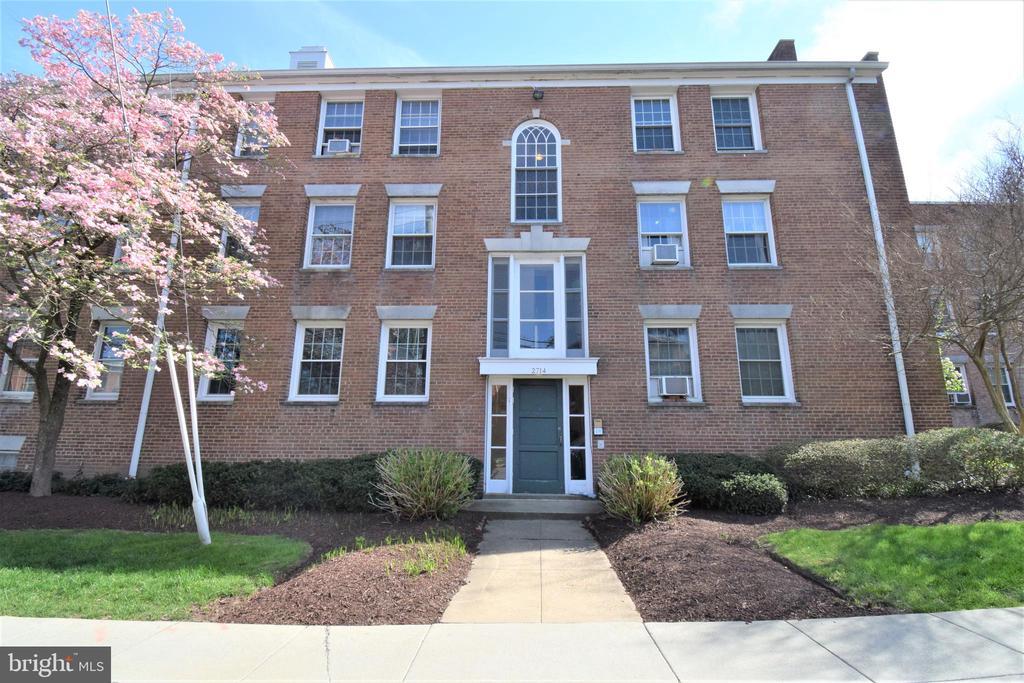 Foto principal - 2714 Ordway St NW