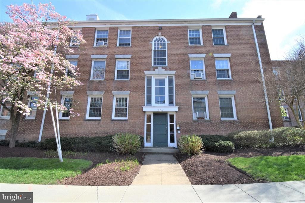 Primary Photo - 2714 Ordway St NW