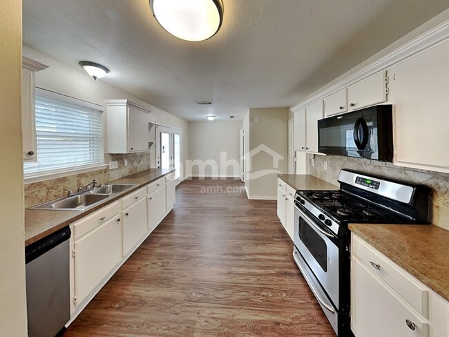 Building Photo - 18018 Imber Forest Ln