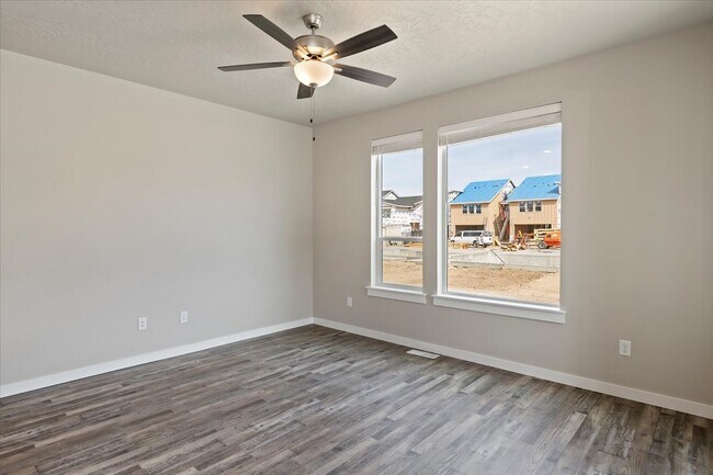 Building Photo - 4711 Santa Fe Ln