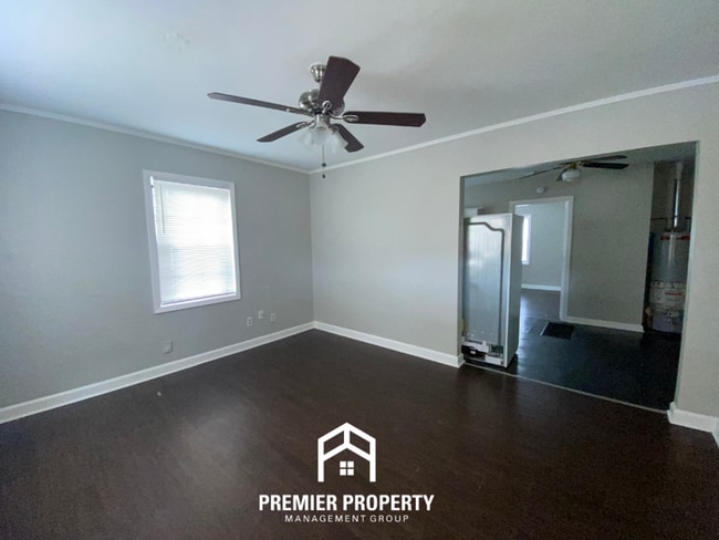 Photo - Charming 1BR/1BA Cottage in 38108 | Hardwood Floors & Private Fenced Yard House