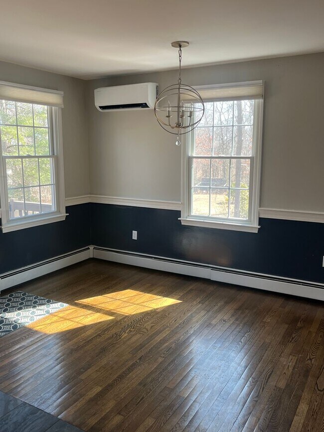 Foto del edificio - Great 3 Br / 2 Ba Split Level Home in Sandwich