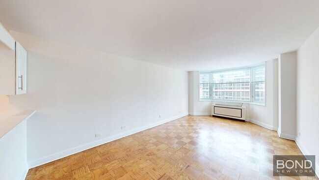 Foto del edificio - 400 E 71st St