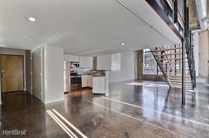 Foto principal - 3112 Canton St