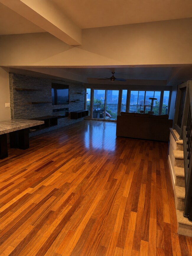Foto del edificio - 1041 E Warrington Ave