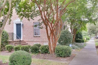 Building Photo - 4609 Town Creek Dr