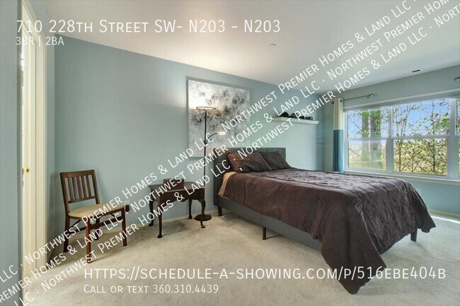 Foto del edificio - 710 228th St SW