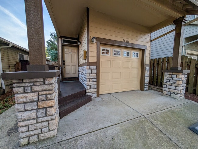 Foto del edificio - 2436 N Kilpatrick St