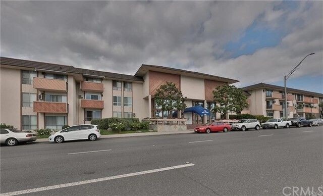 Foto principal - 5585 E Pacific Coast Hwy