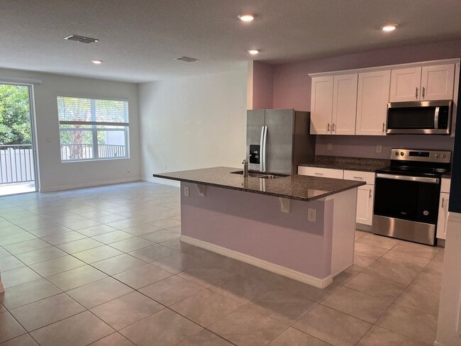 Building Photo - 3 bed 2 bath Townhome in Port Orange
