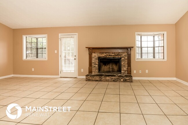 Building Photo - 271 Canterbury Dr