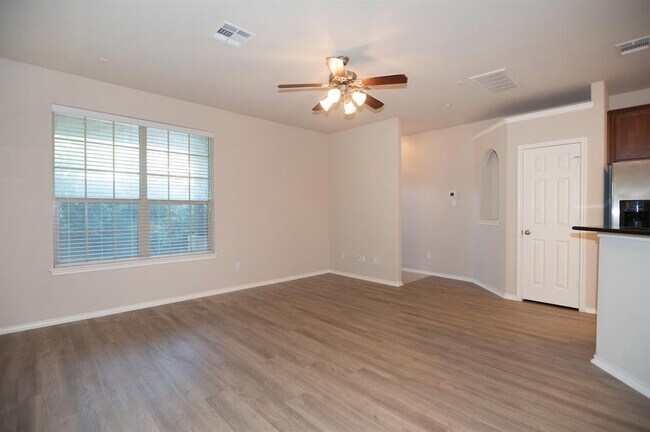 Foto del edificio - 14815 Avery Ranch Blvd