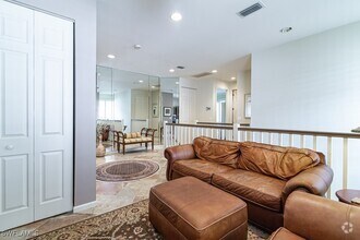 Building Photo - 8460 Abbington Cir