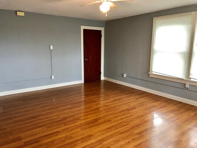 Building Photo - 200 Hawthorne St