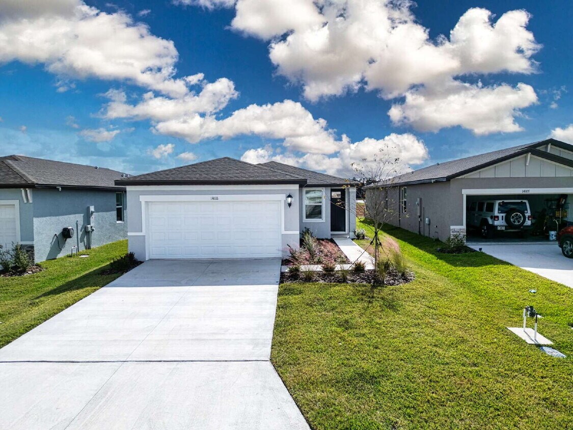 Photo - Charming 3-Bed Oasis with Granite Elegance in Parrish, FL - 14111 Crutchfield Ct