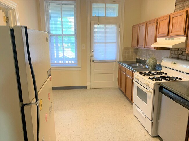 Foto del edificio - 1077 S Taylor Ave