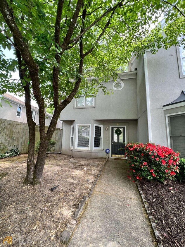 Primary Photo - 701 Defoors Landing NW