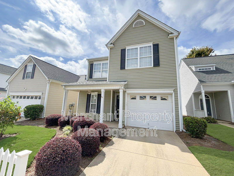 Primary Photo - 207 Whaleback Dr
