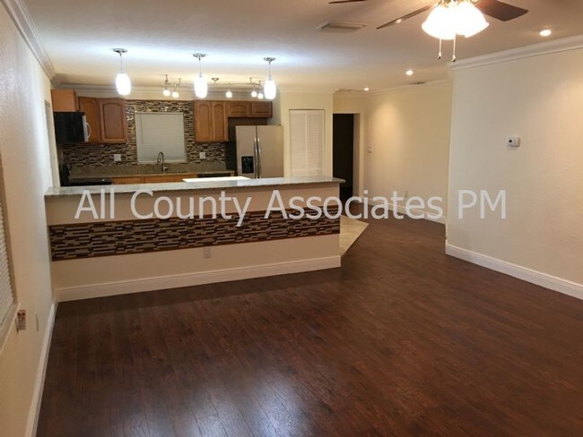Building Photo - 5902 Missouri Ave