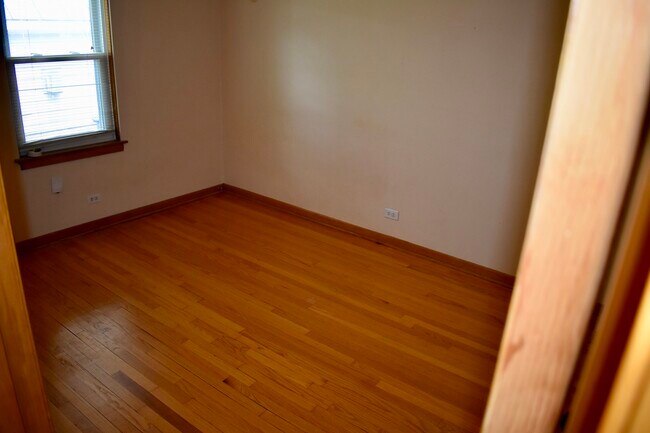 Foto del edificio - 33 N Spring Ave