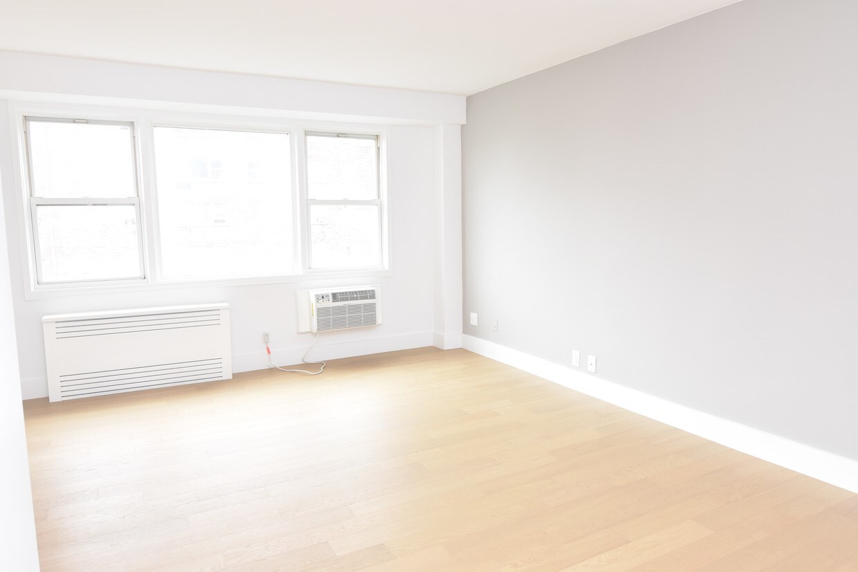 Foto principal - 630 Lenox Ave