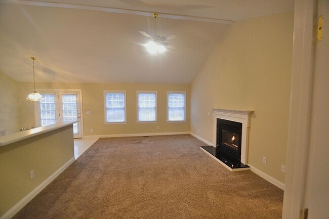 Foto del edificio - 4700 Jamesville Dr