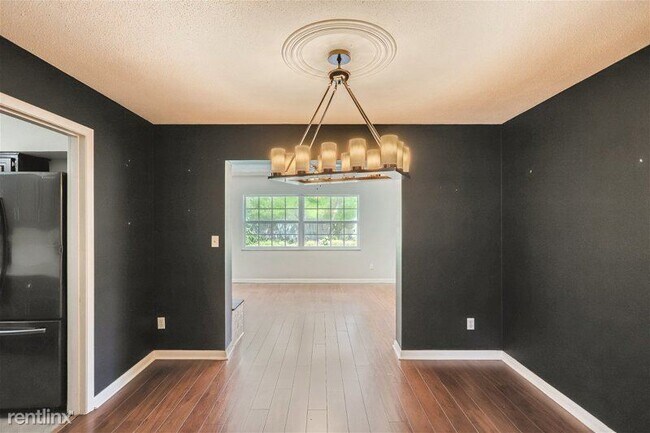 Foto del edificio - 3 br, 2 bath House - 106 Sue Drive UNIT