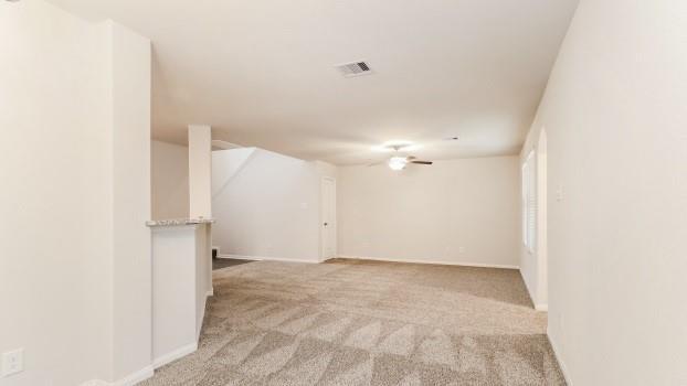 Foto del edificio - 25617 Roy Rogers Ct