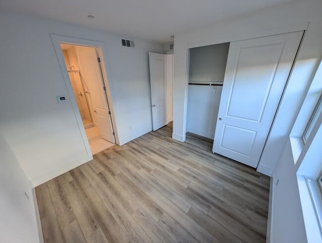 Foto del edificio - 675 Agate Bridge St