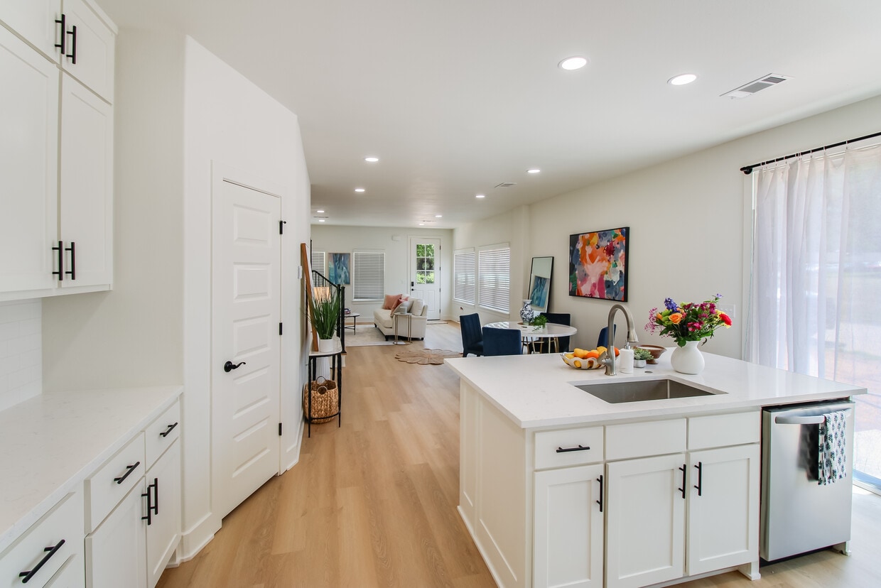 Primary Photo - Henderson Townhomes