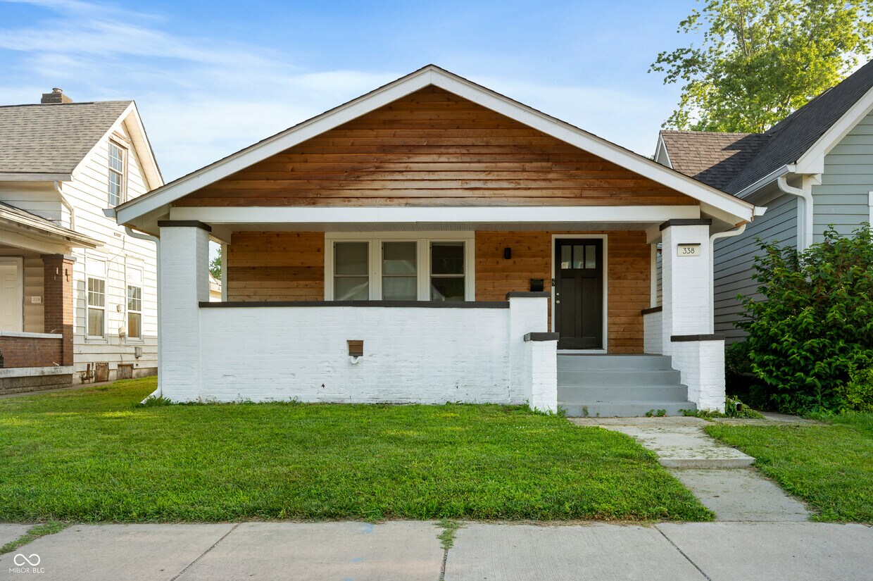 Primary Photo - 338 E Minnesota St