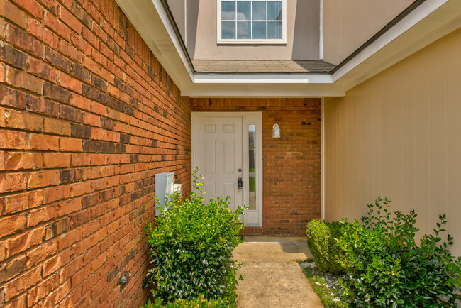 Building Photo - 217 Wakefield Way