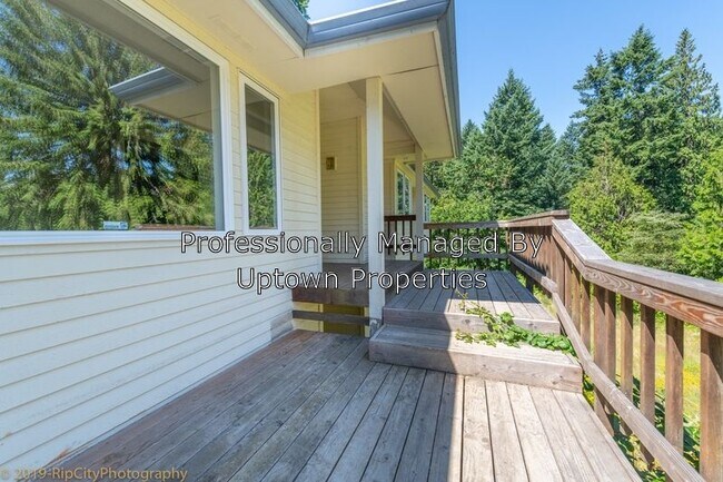 Building Photo - 17638 Mildred Ln
