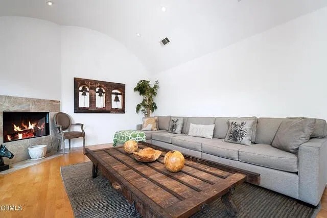 Foto del edificio - 748 N La Jolla Ave