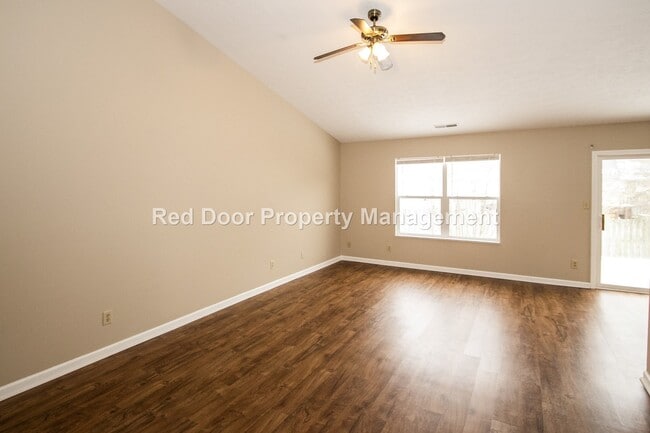 Foto del edificio - Charm and Convenience: Your Ideal 3-Bedroo...