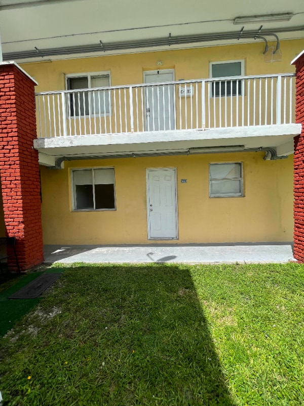 Primary Photo - 1255 W 49th Pl
