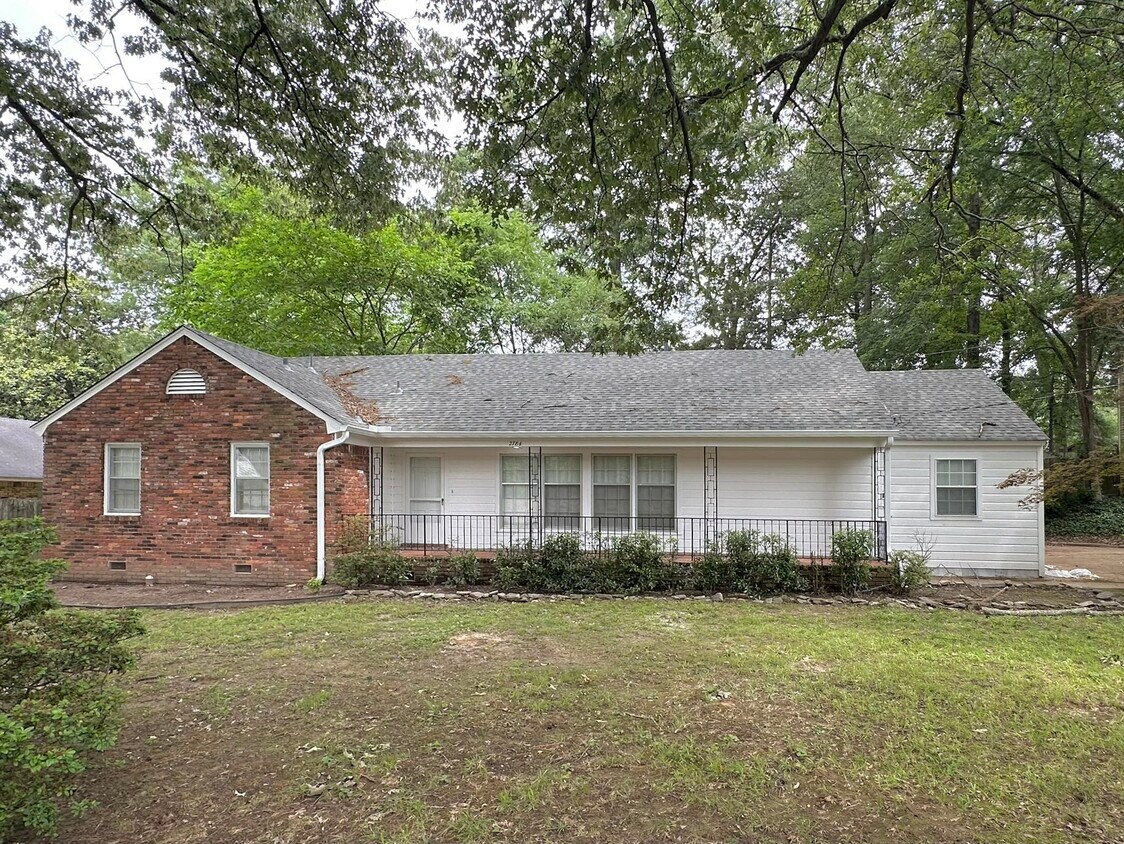 Primary Photo - 2784 Bragg Ln