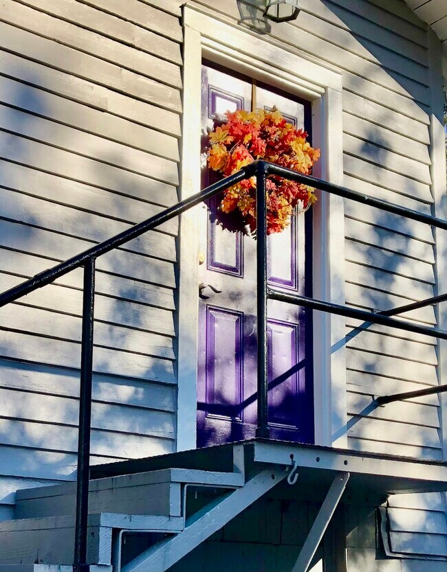 Foto del edificio - 1938 Oleander Street, Unit 1932 "The Garage"