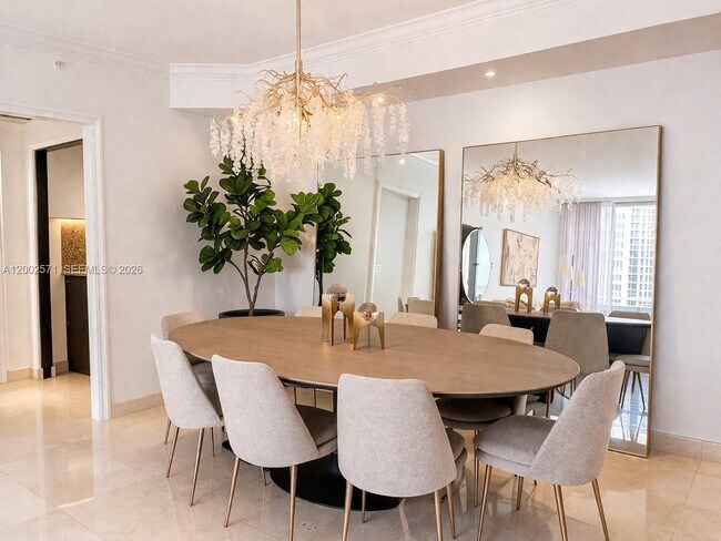 Foto del edificio - 848 Brickell Key Dr