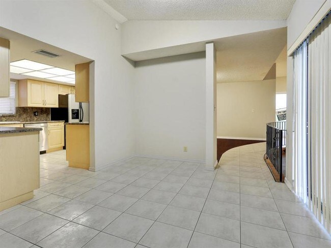 Building Photo - 7108 NW 43rd St