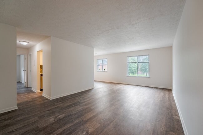 Building Photo - Waverlywood Apartments and Townhomes