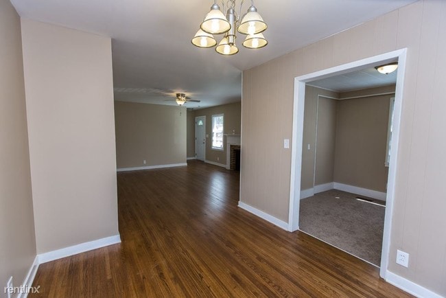 Building Photo - 3 br, 1 bath House - 713 Meadowbrook Drive